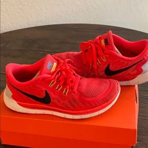 NIKE FREE 5.0